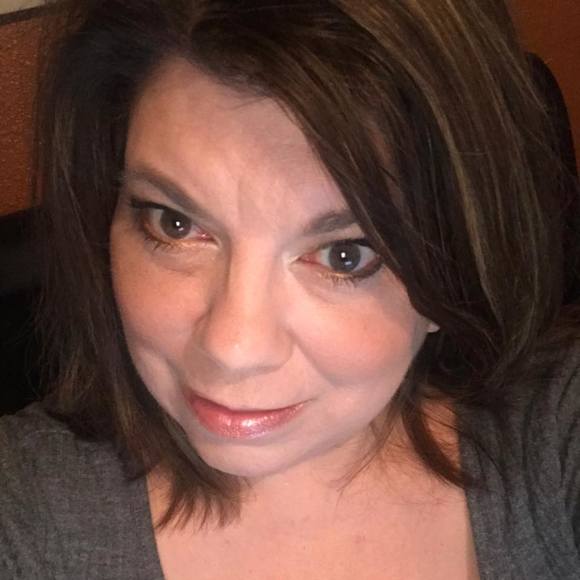 janie_holtz